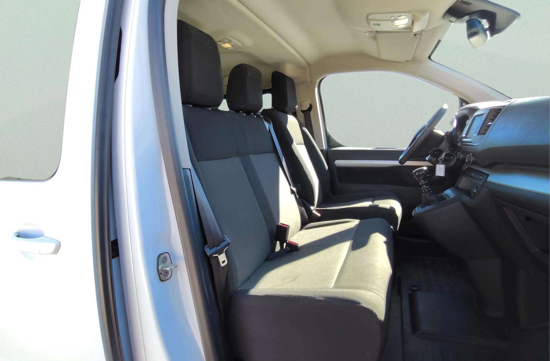 Toyota Proace Verso 2.0D VX Plus Shuttle L1 - foto 18