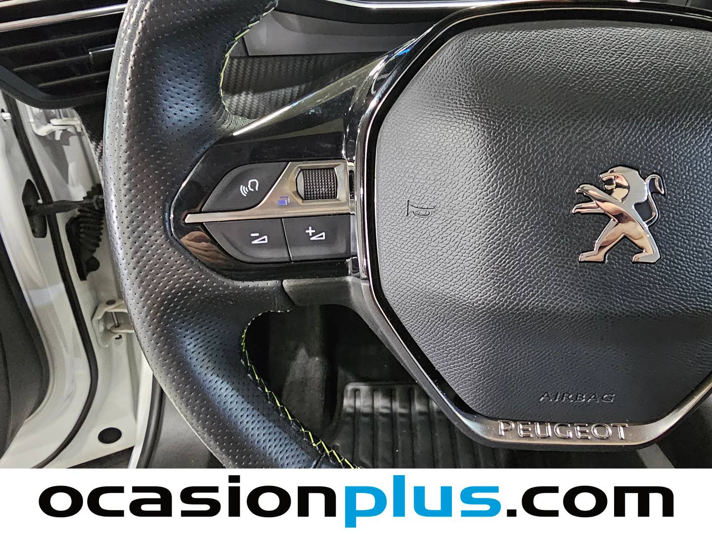 Foto Peugeot e-2008 Peugeot e-2008 Eléctrico GT 100 kW (136 CV)