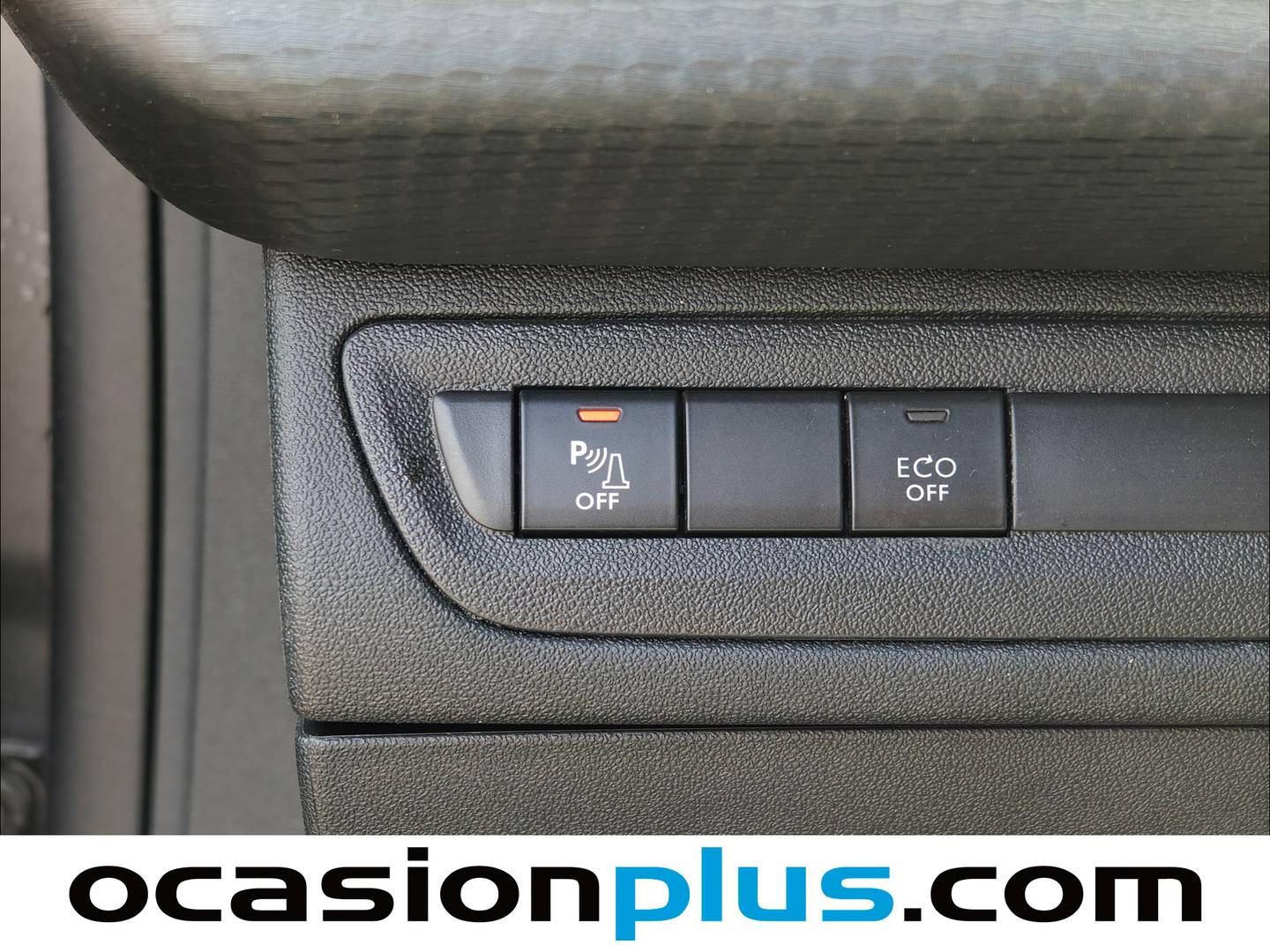 Peugeot 208 Peugeot 208 PureTech Signature (82 CV) manual