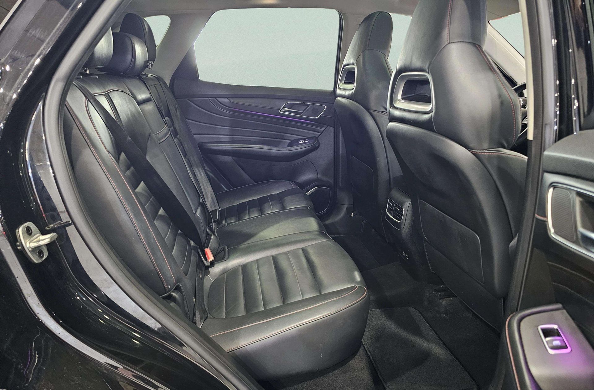 MG HS 1.5 Turbo GDI Luxury DCT - foto 24