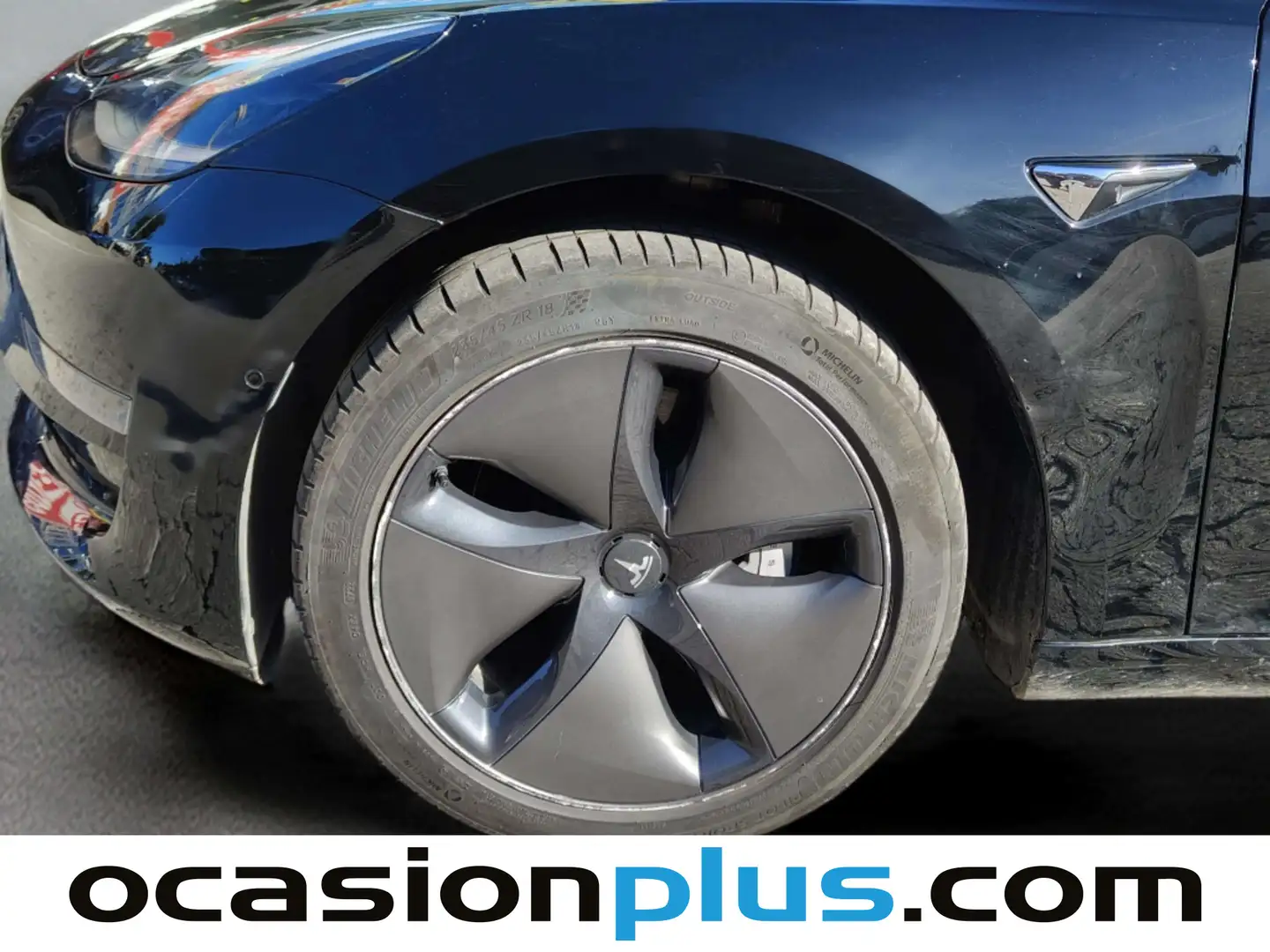 Foto Tesla Model 3 Tesla Model 3 Estándar Plus RWD (271 CV)