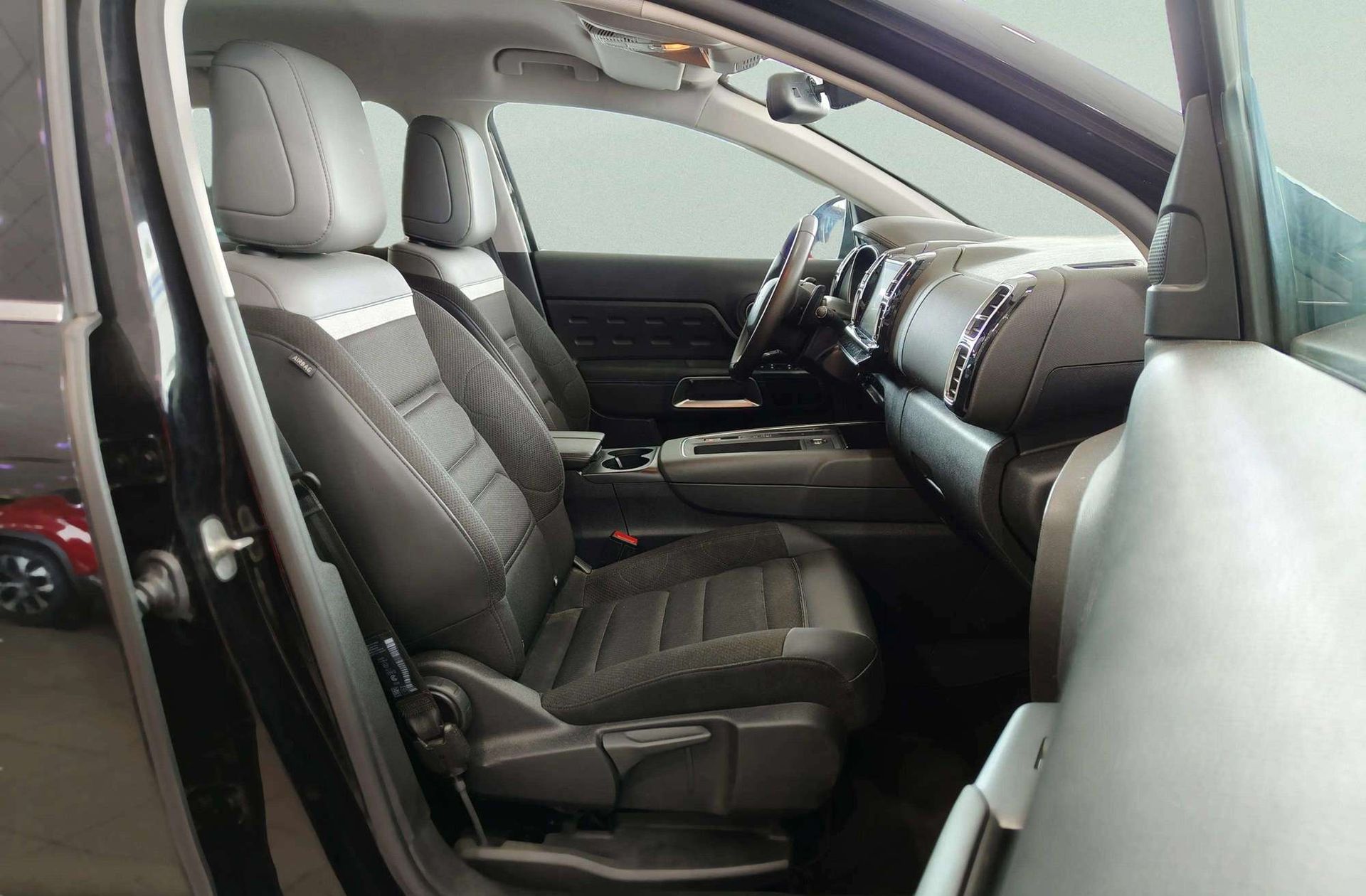 Citroën C5 Aircross PureTech 130 Feel Pack EAT8 - foto 24