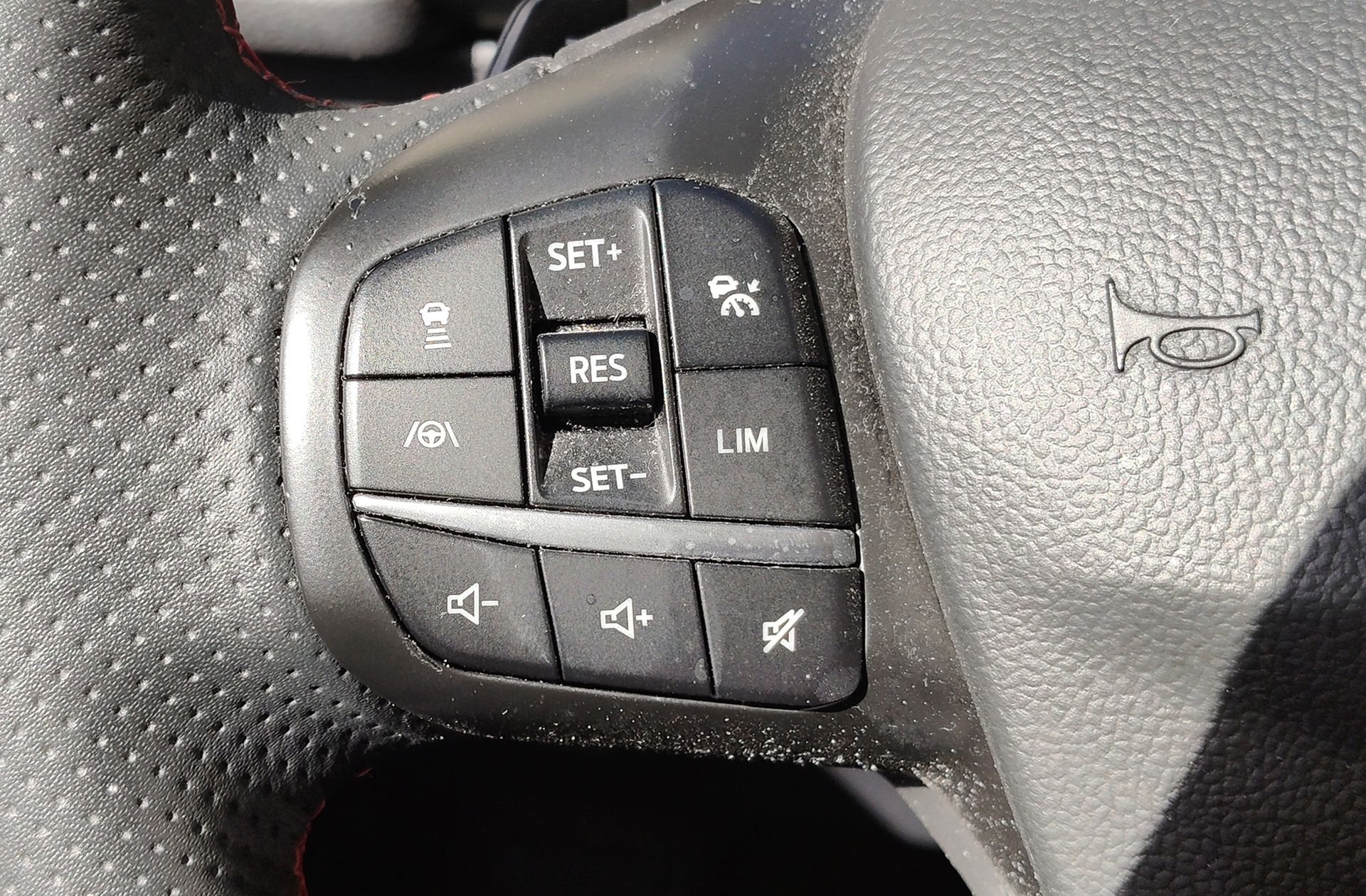 Ford Kuga 2.0 EcoBlue ST-Line X 4x4 - foto 32