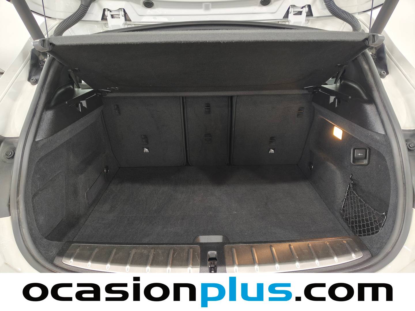 Fotos maletero BMW X2 BMW X2 sDrive18i  (140 CV)