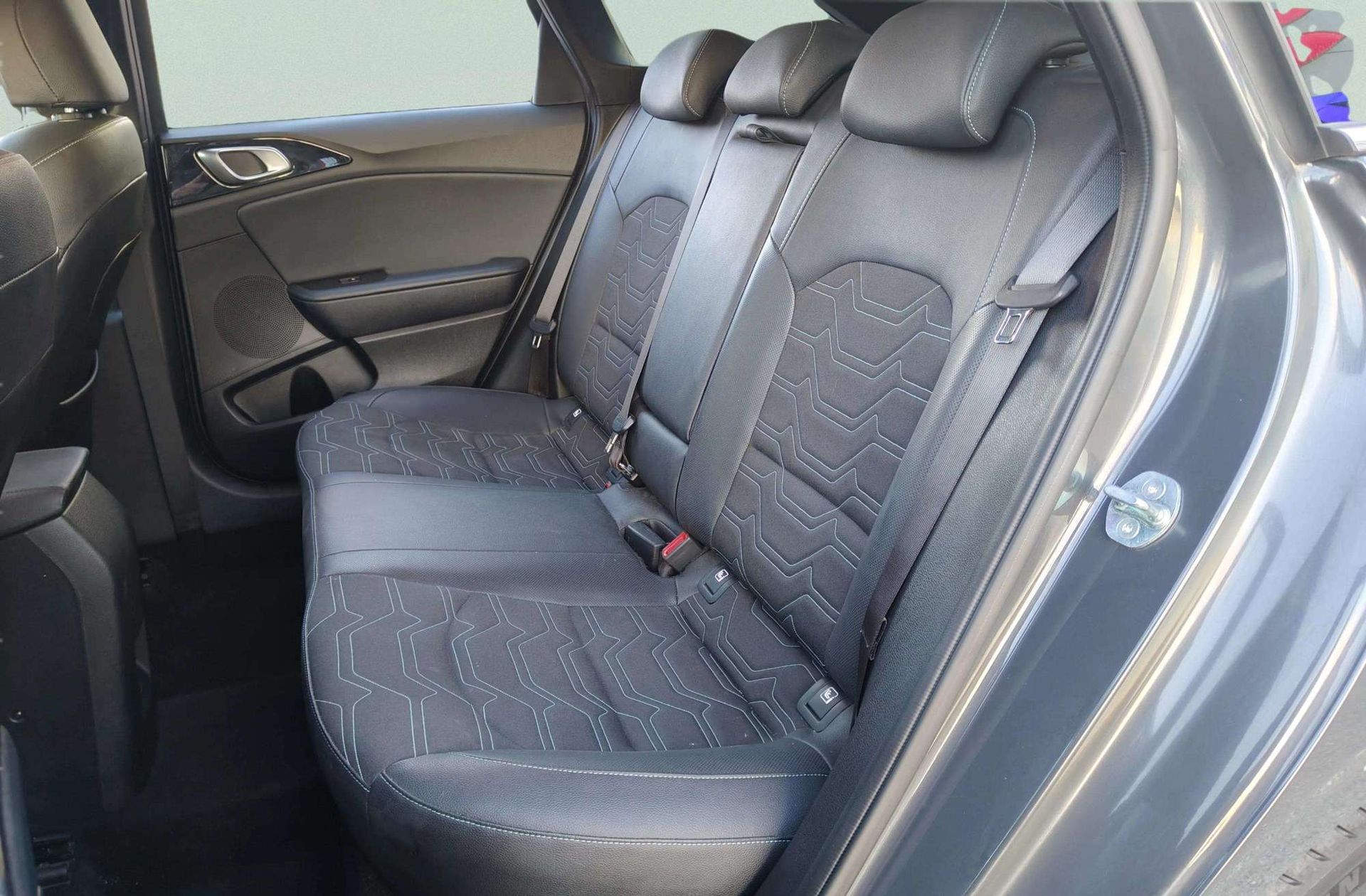 Kia Ceed 1.0 MHEV Style Edition DCT - foto 13