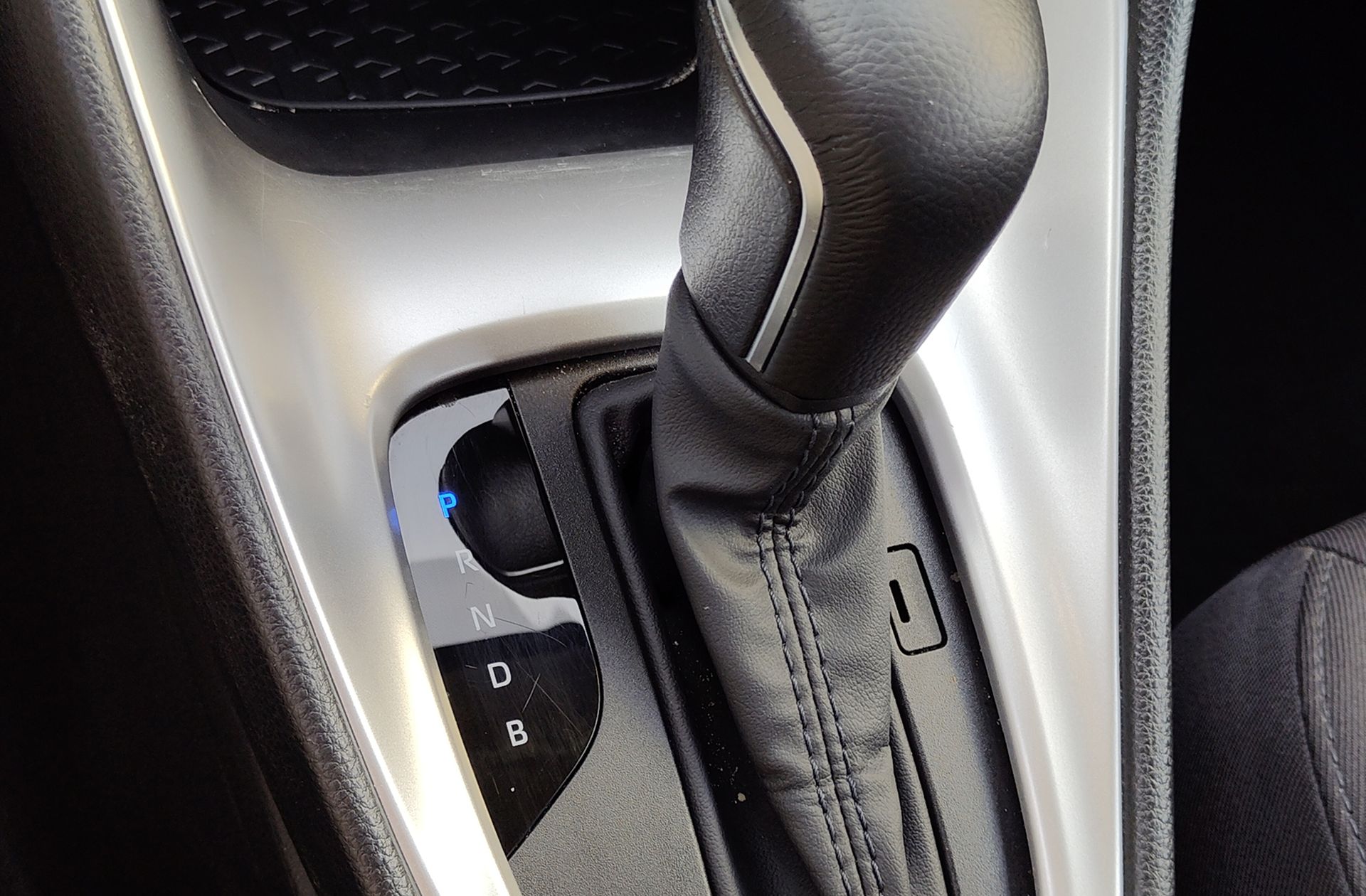 Toyota Yaris 120H Active Plus - foto 5