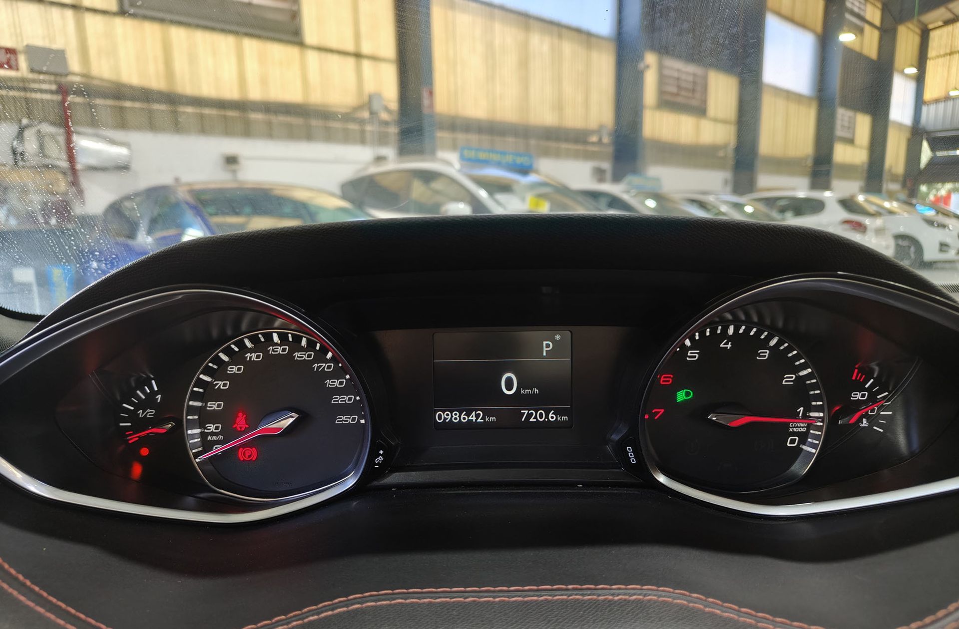 Peugeot 308 PureTech 130 GT Line EAT6 - foto 25