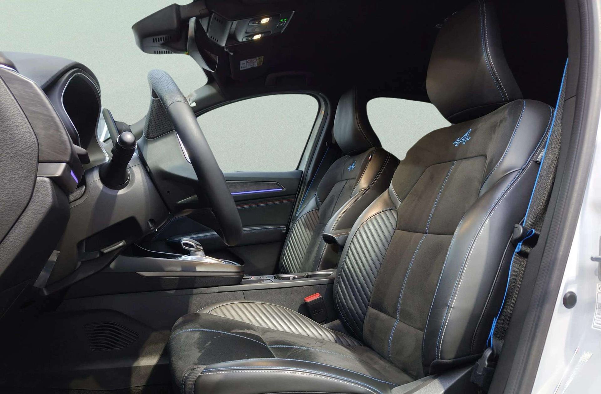 Renault Arkana Esprit Alpine E-Tech Híbrido - foto 15