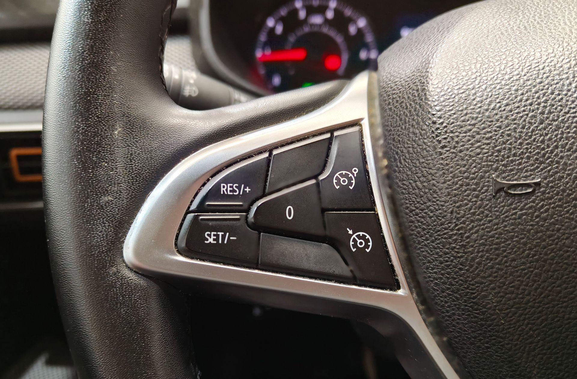 Dacia Sandero Stepway Comfort TCe CVT - foto 30