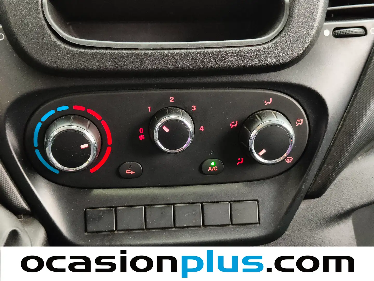 Foto Iveco Daily Iveco Daily 2.3 TD 35S 16 3520/H2 (156 CV) Camperizada