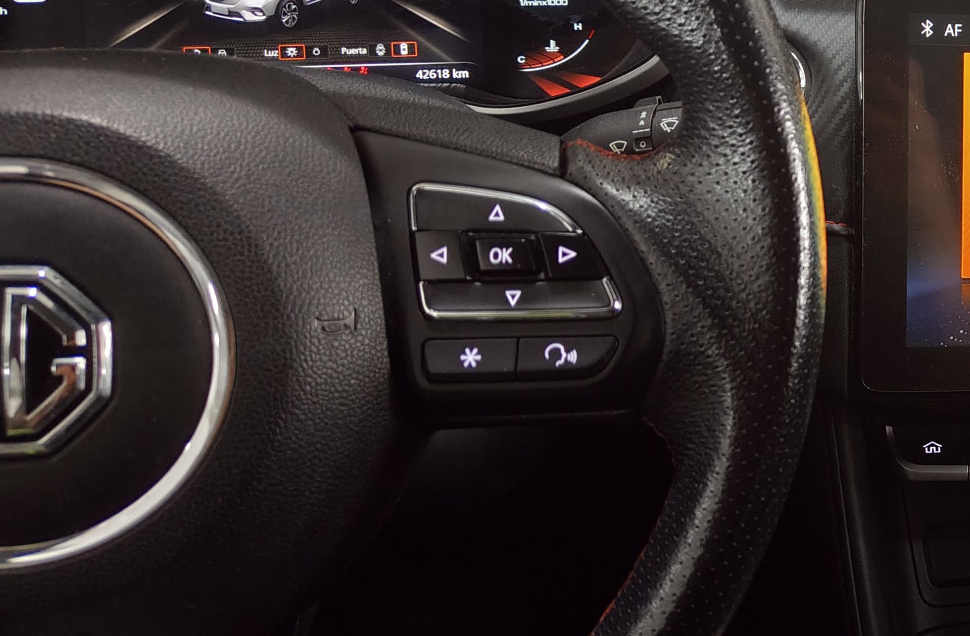 MG ZS 1.0T Luxury - foto 31