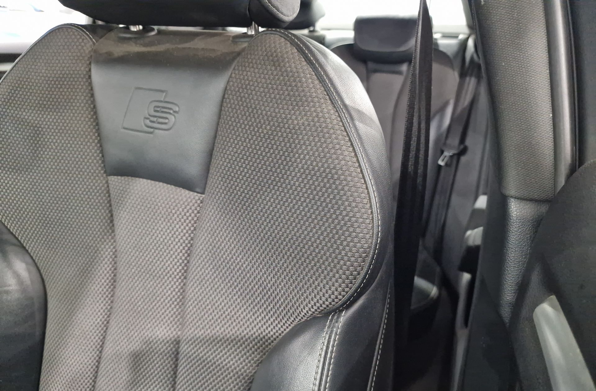 Audi A3 Sedan S-Line 35 TFSI S-Tronic - foto 8