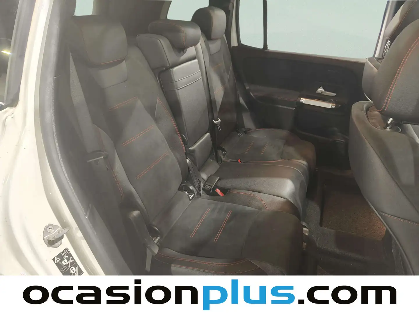 Foto Mercedes GLB Mercedes-Benz GLB 200 d (150 CV) Pack AMG