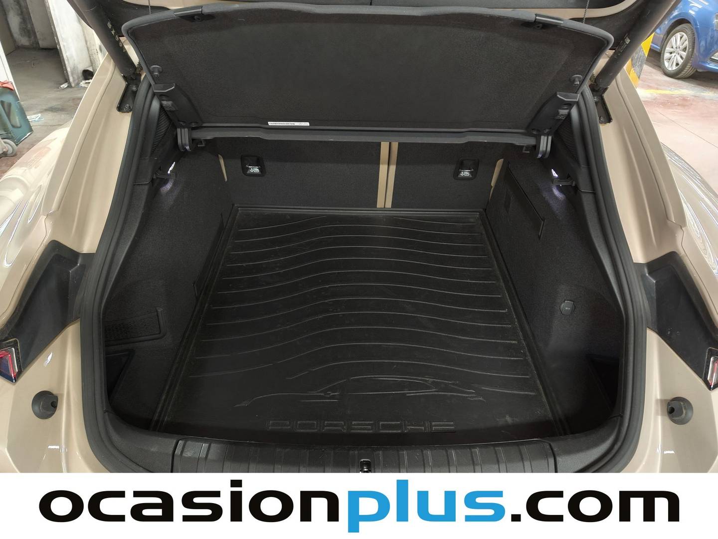 Foto Porsche Taycan Porsche Taycan 4 Cross Turismo (476 CV)