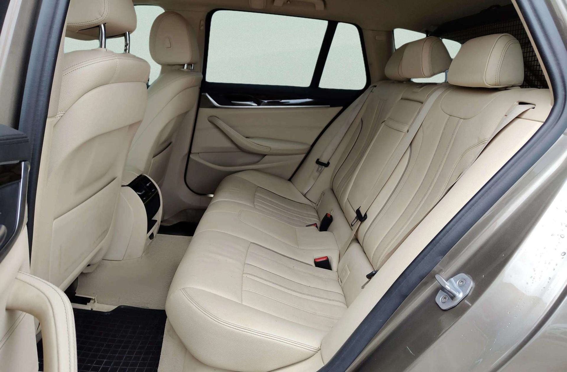 BMW Serie 5 520d Touring - foto 18