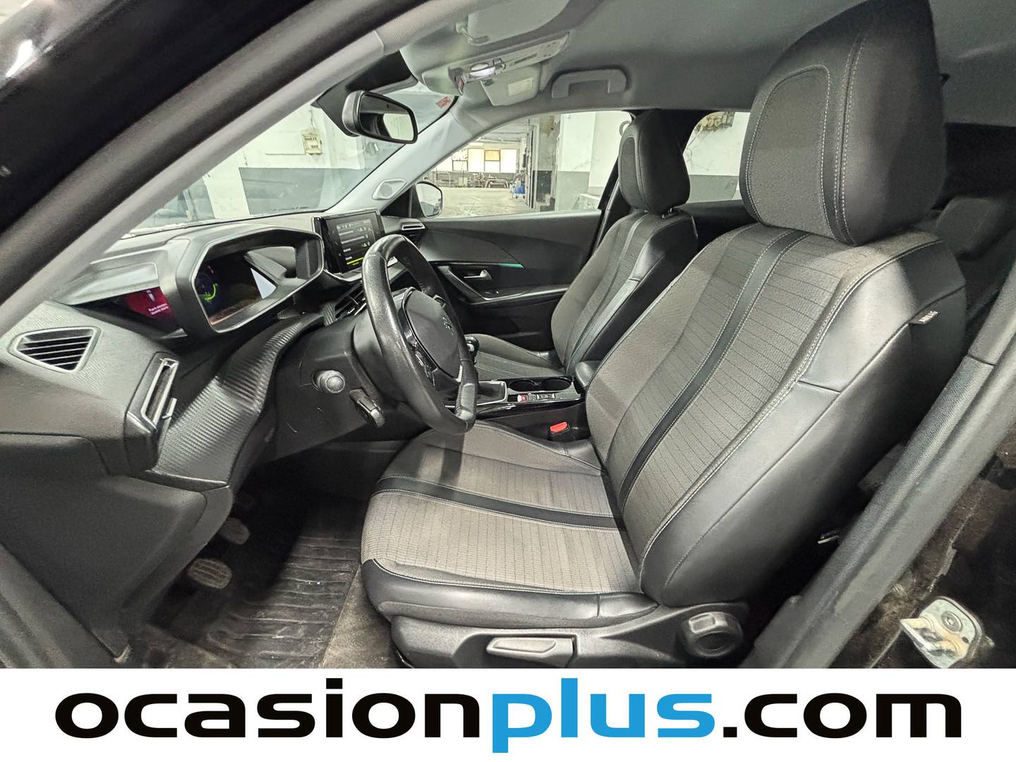 Foto Peugeot 2008 Peugeot 2008 PureTech 130 S&S Allure Pack (130 CV)