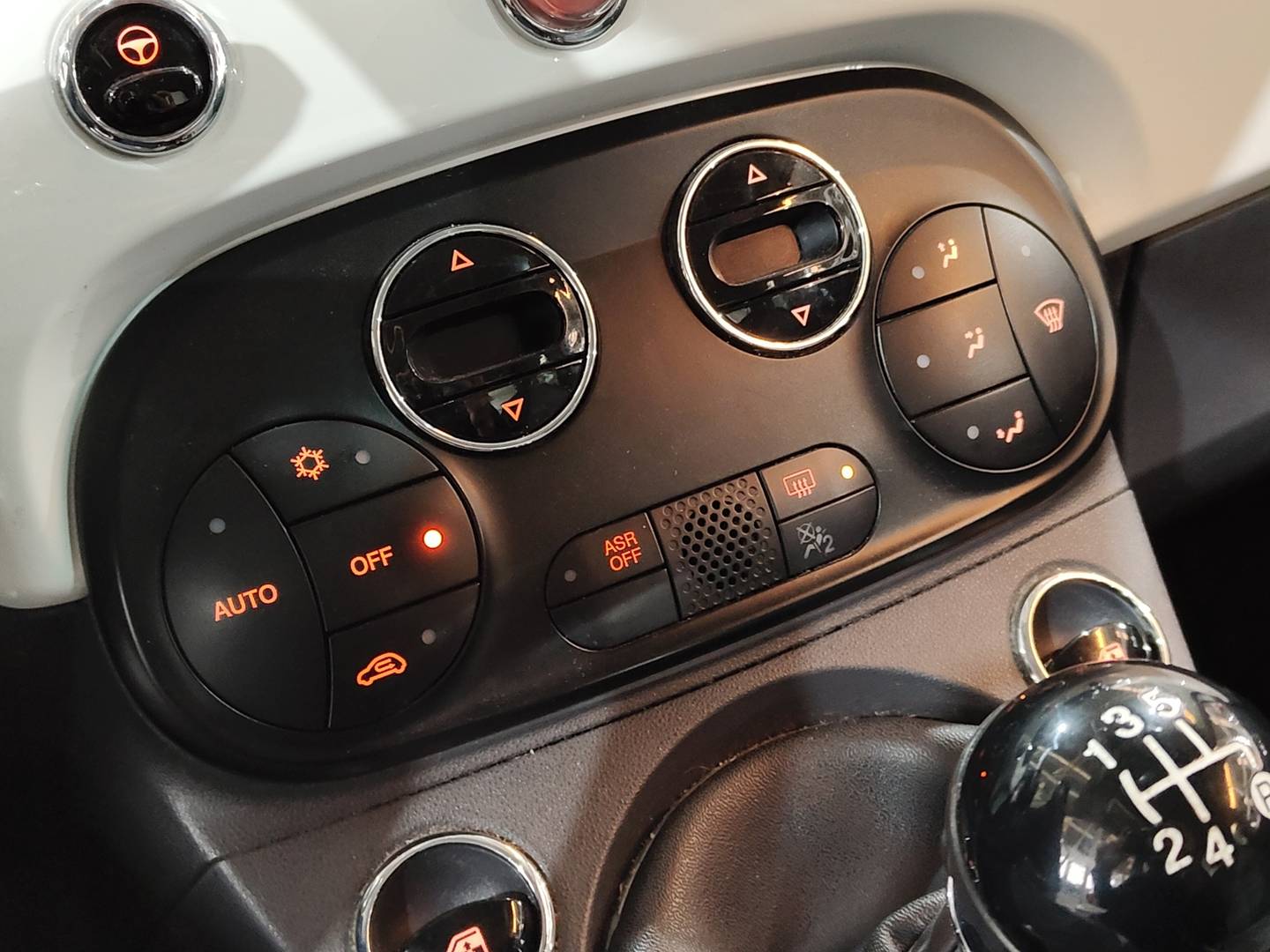 Foto Fiat 500 Fiat 500 1.2 8v Lounge (69 CV)