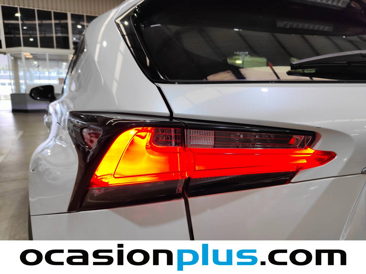 Foto Lexus NX Lexus NX 300h Executive Tecno 4WD (197 CV) GLP