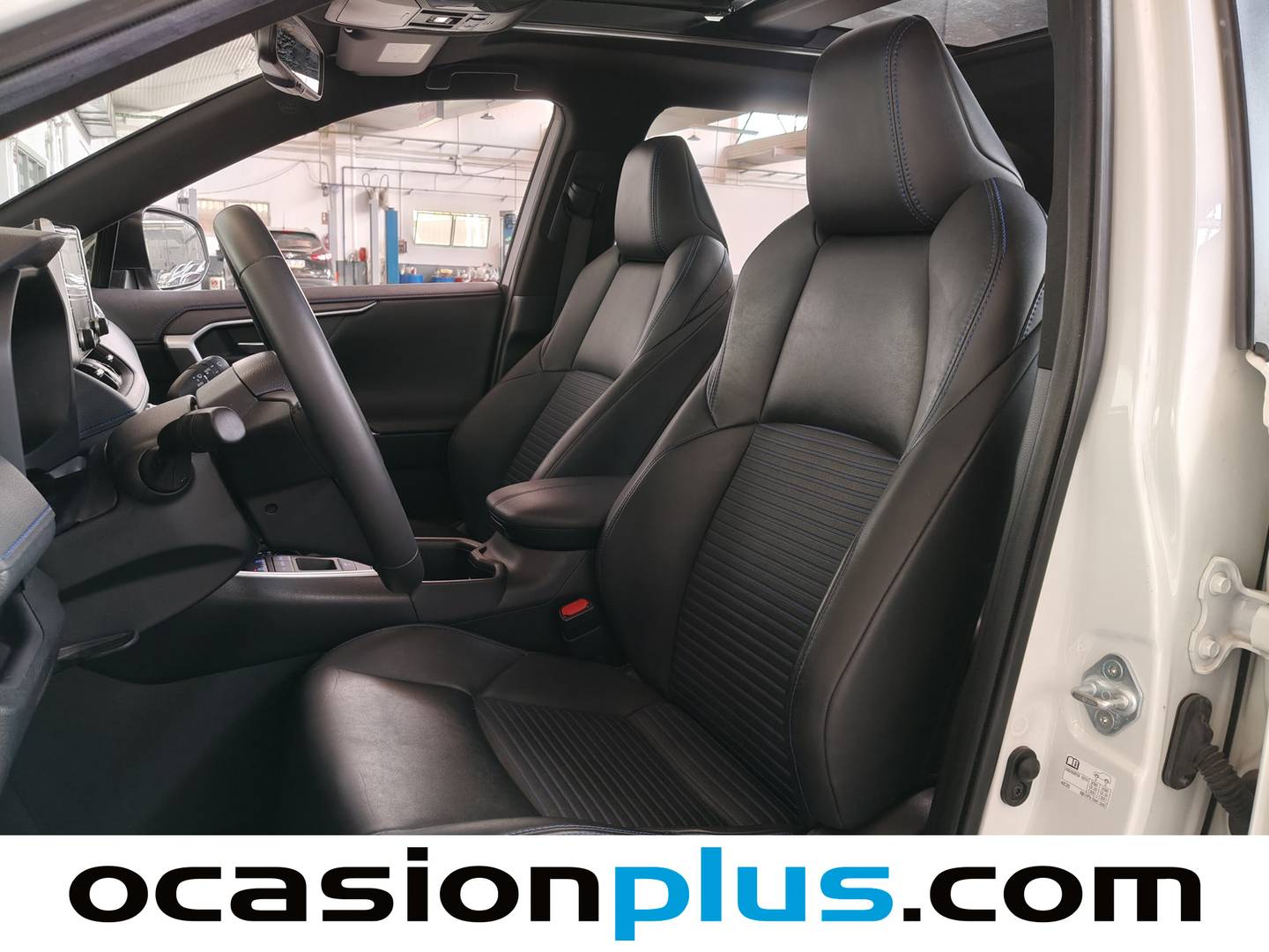 Foto asientos delanteros Toyota Rav4 Toyota Rav4 2.5l hybrid Style 4WD (222 CV)