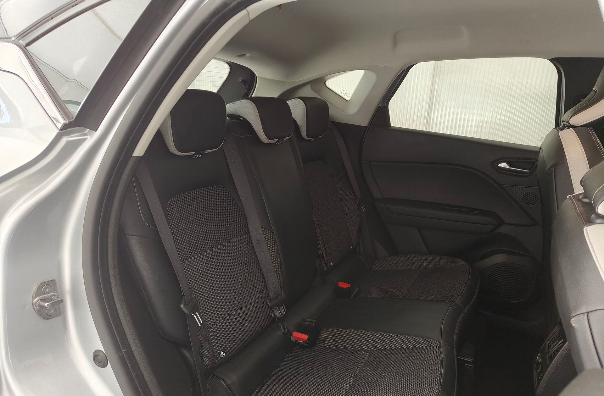 Renault Captur Techno TCe - foto 15