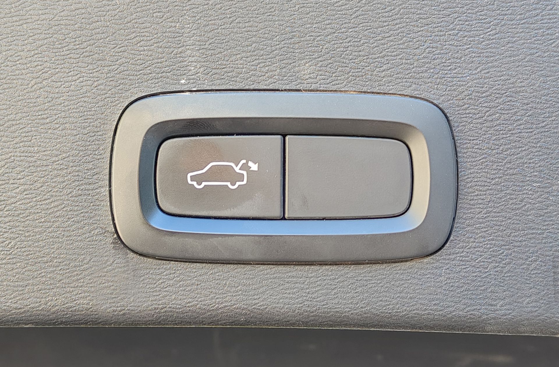 Volvo XC40 D3 R-Design - foto 17