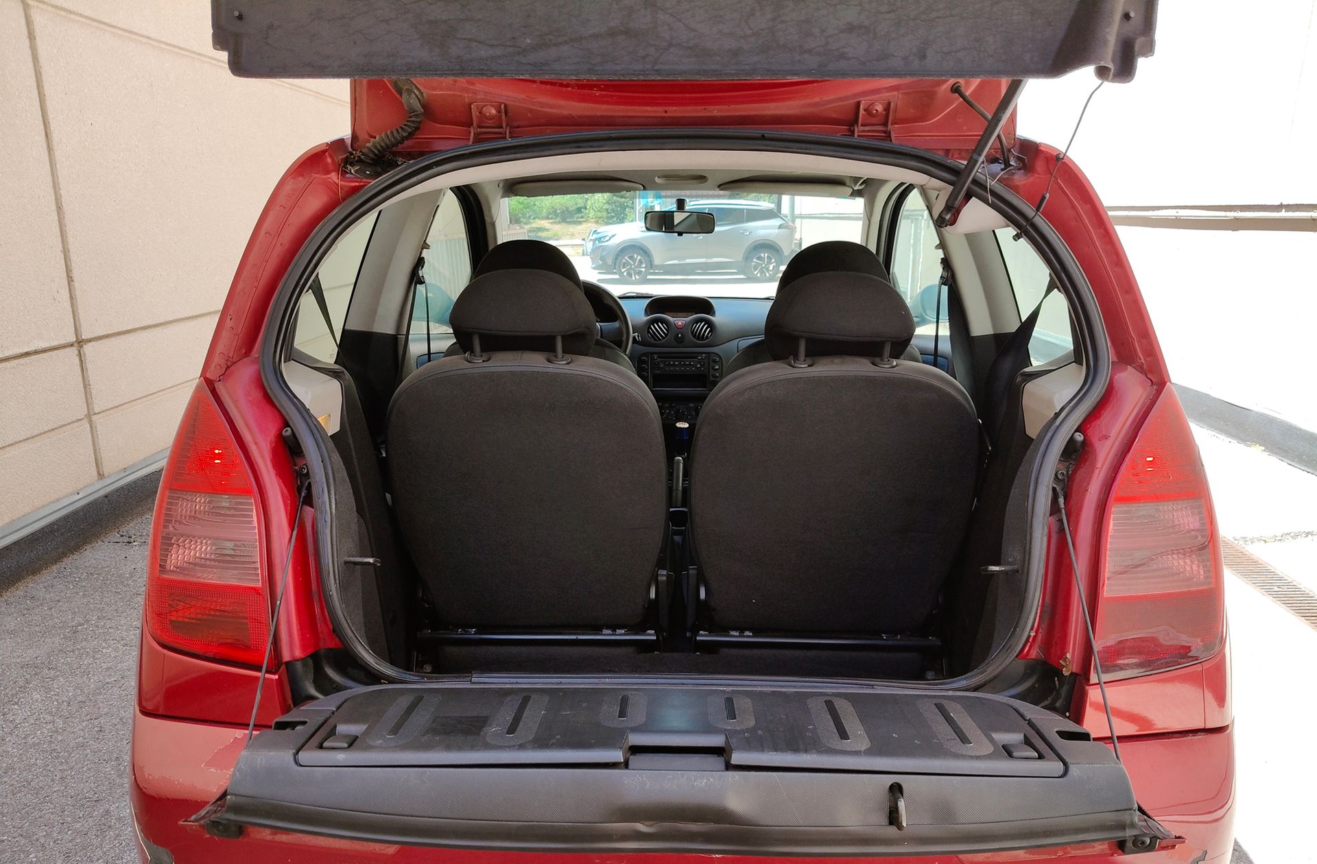 Citroën C2 1.4i Furio - foto 12