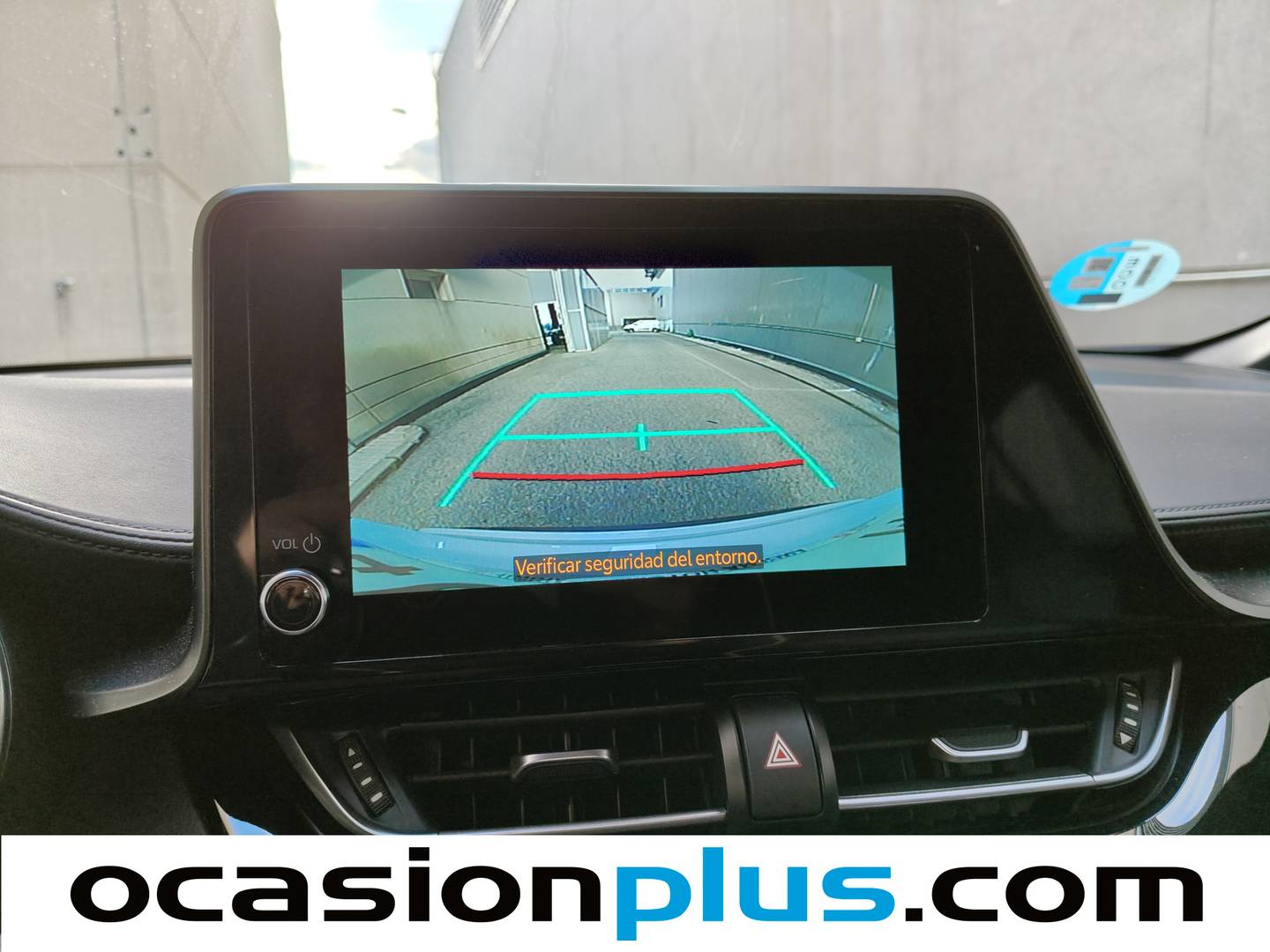 Extras del Toyota C-HR Toyota C-HR 180H Advance (184 CV)