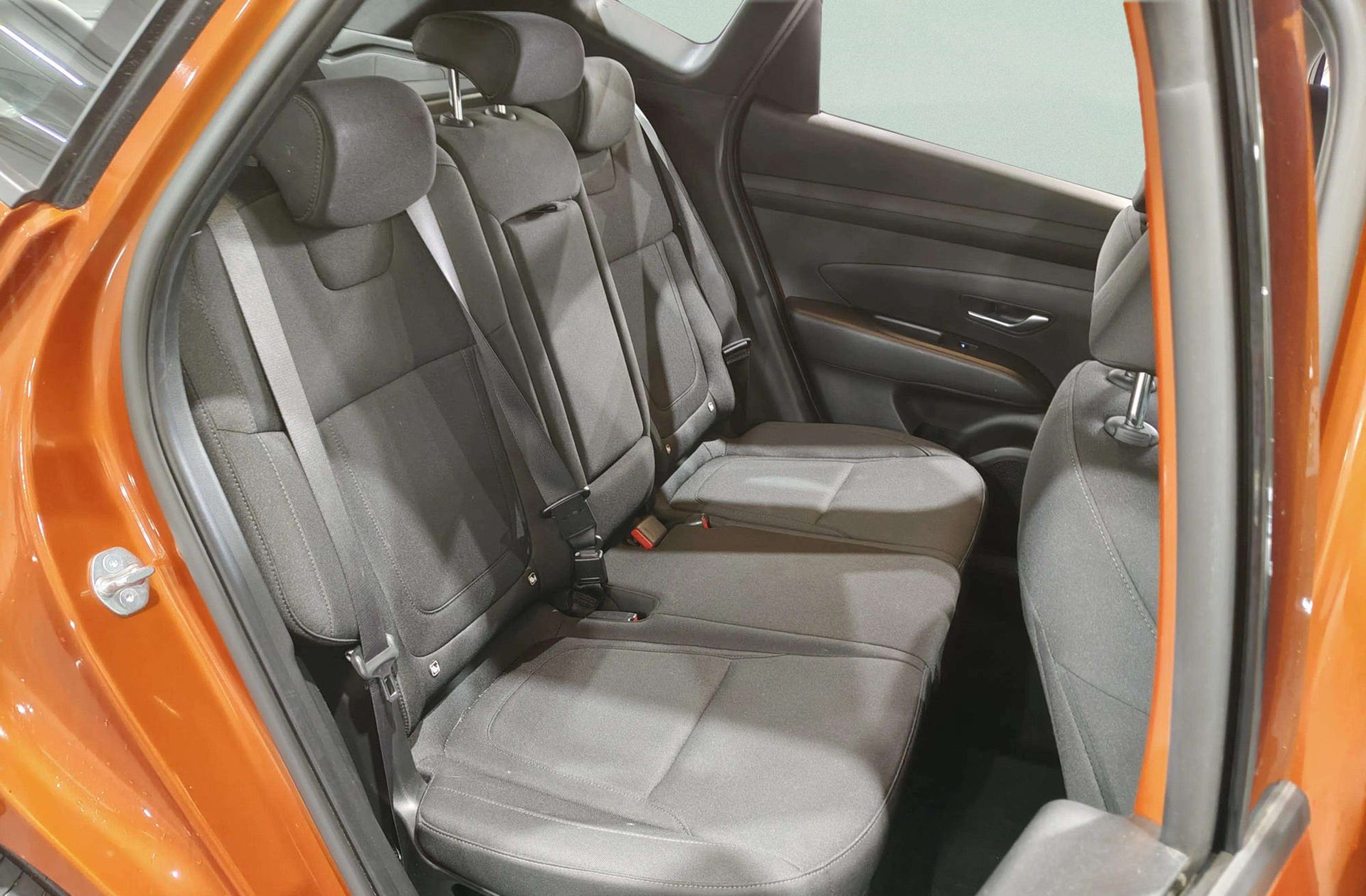Hyundai Tucson 1.6T HEV Klass - foto 17