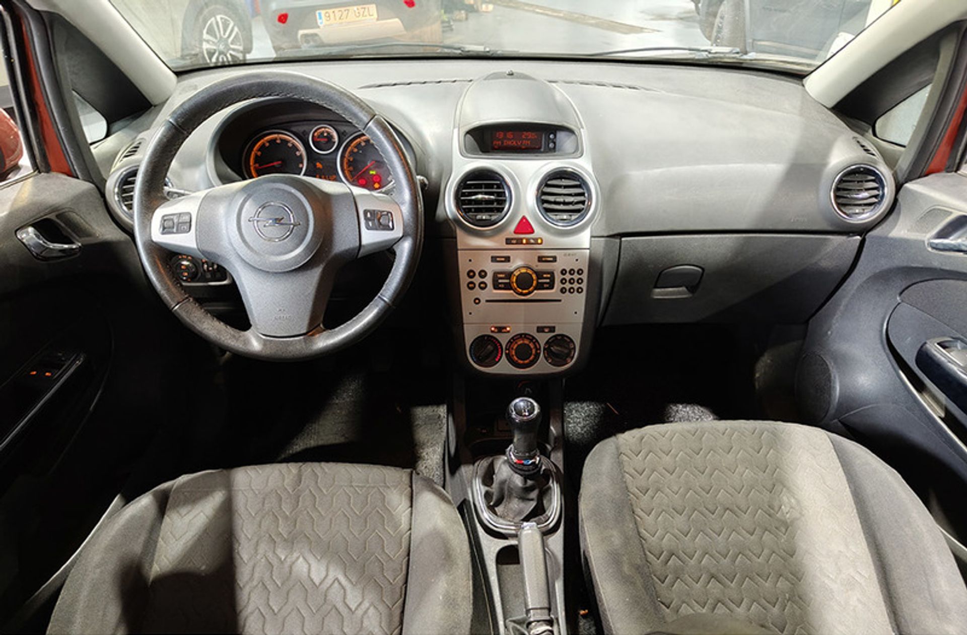 Opel Corsa 1.2 Expression - foto 6