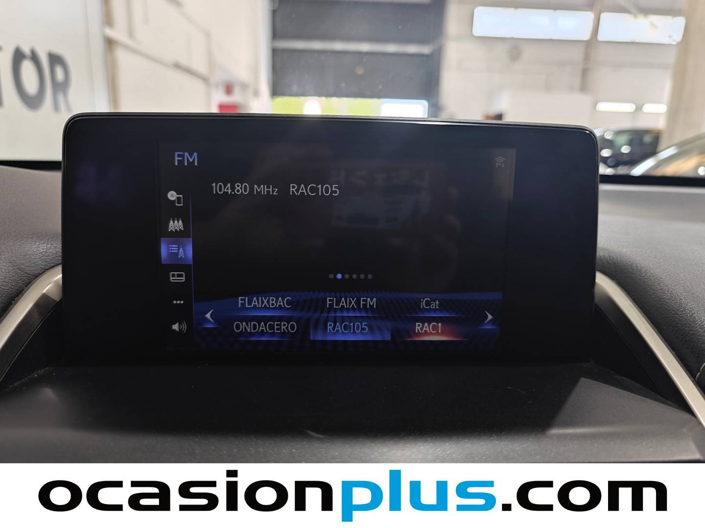 Foto Lexus NX Lexus NX 300h Business 2WD (197 CV)