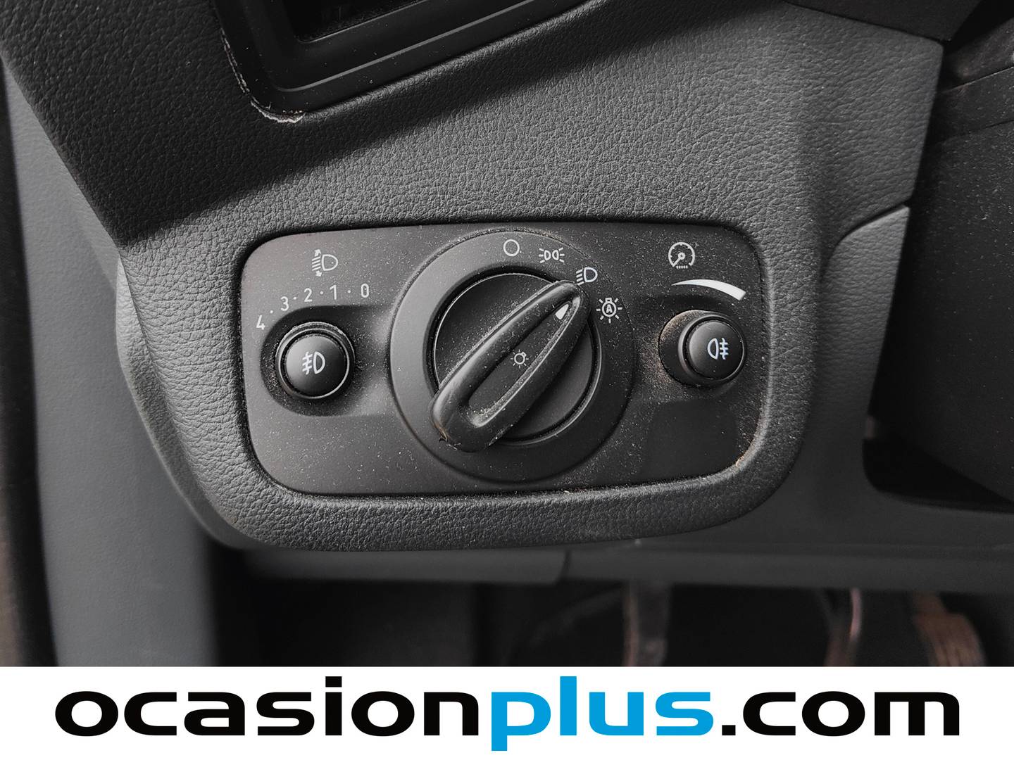Extras y acabados del Ford C-Max Ford C-Max 1.6 TDCI Trend (115 CV)