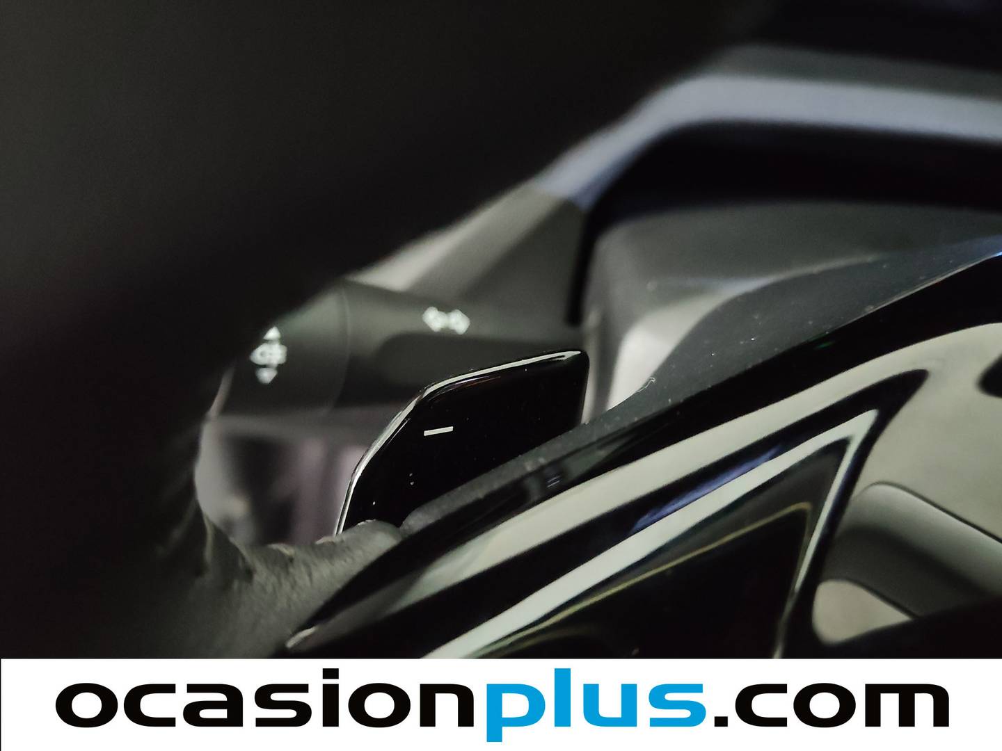 Foto Peugeot 308 Peugeot 308 Allure Hybrid eDCS6 (145 CV)