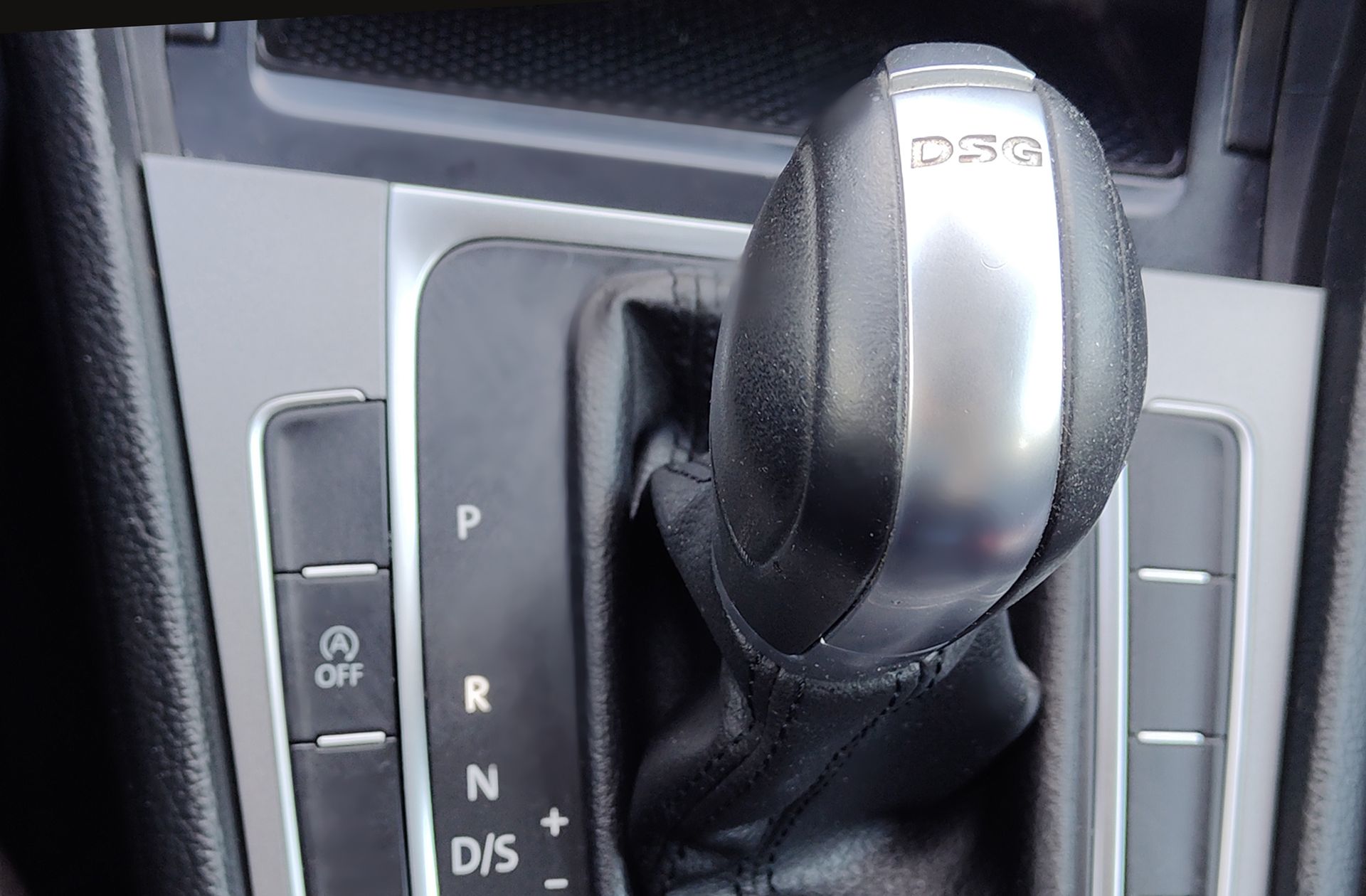 Volkswagen Golf Variant Variant Business Navi 1.6 TDI CR BMT DSG - foto 5