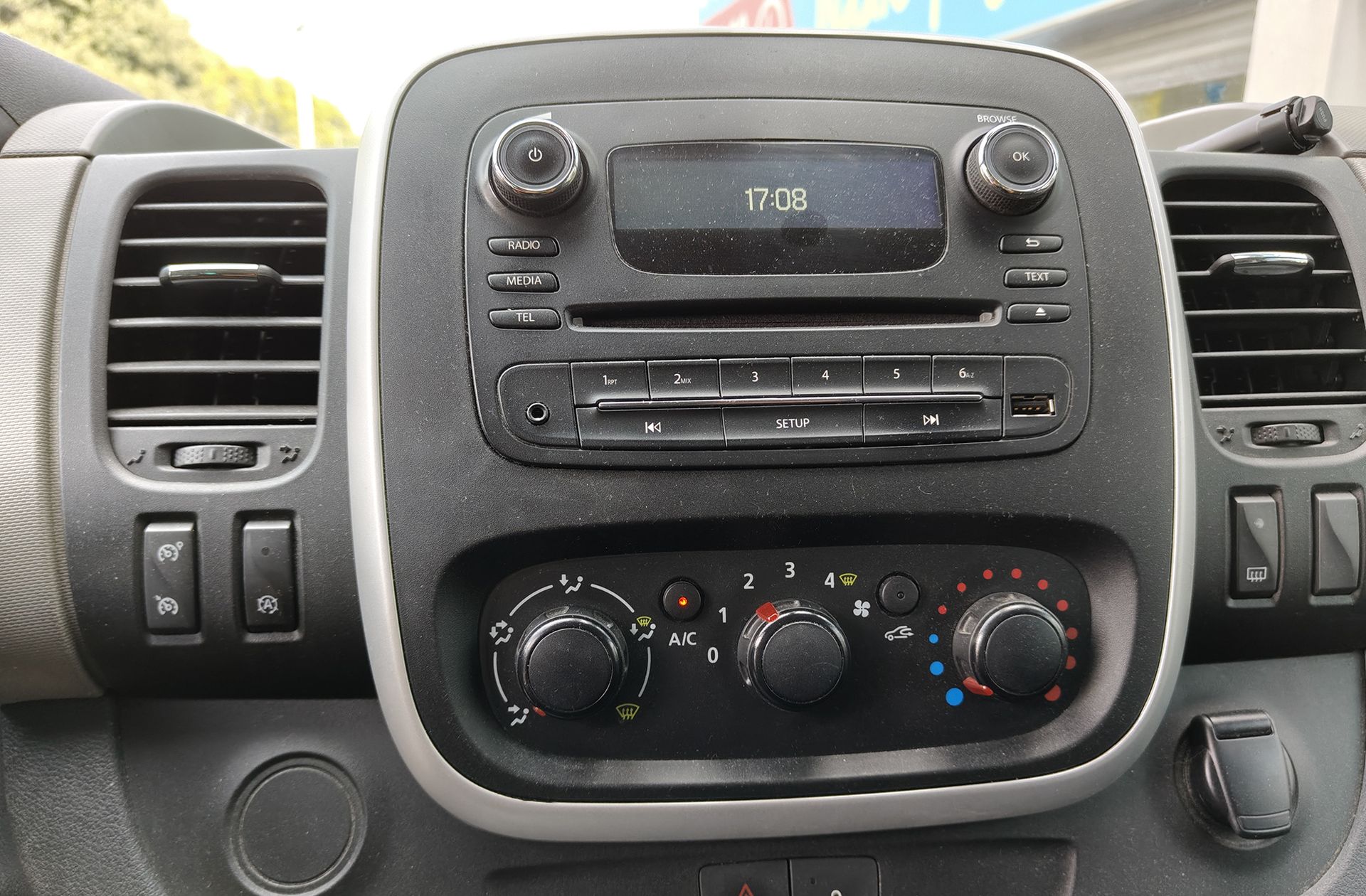Renault Trafic Passenger Energy dCi 9 plazas - foto 26