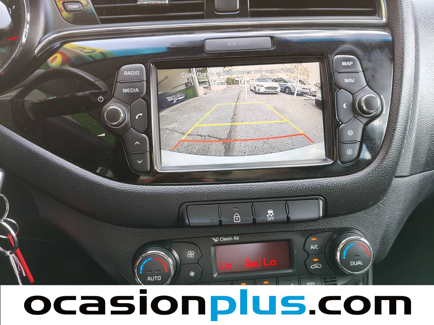 Equipamiento del KIA Ceed KIA Ceed 1.6 CRDi VGT Eco-Dynamics UEFA Euro2016 (136 CV)