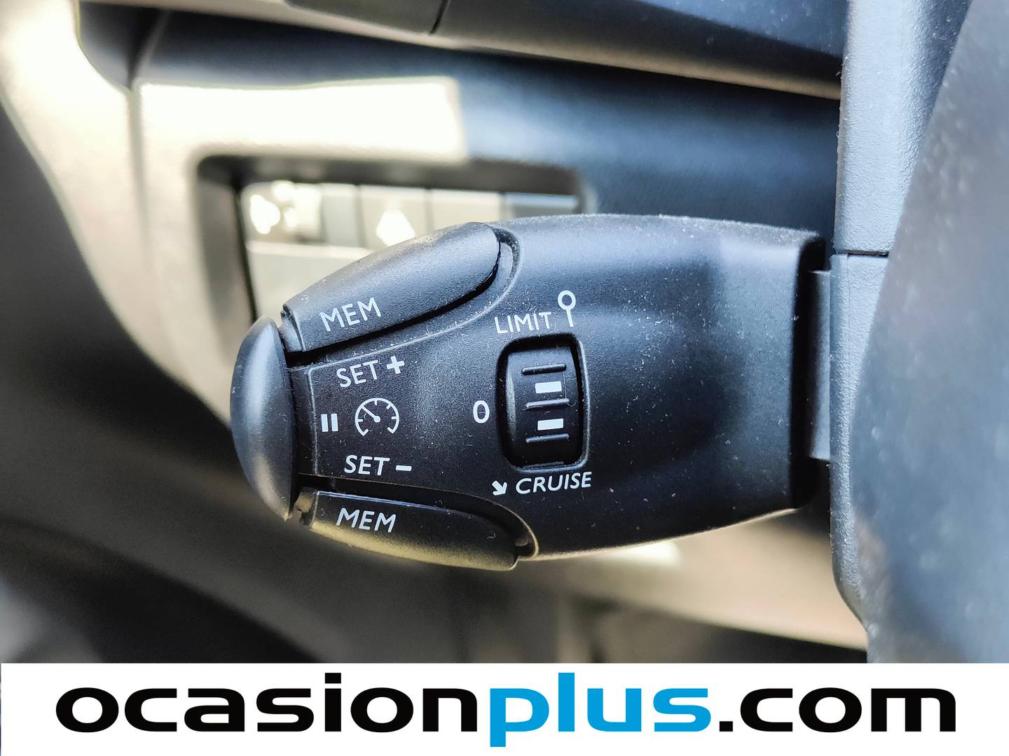 Extras del Citroën C5 Aircross Citroën C5 Aircross BlueHdi 130 S&S Live (131 CV)
