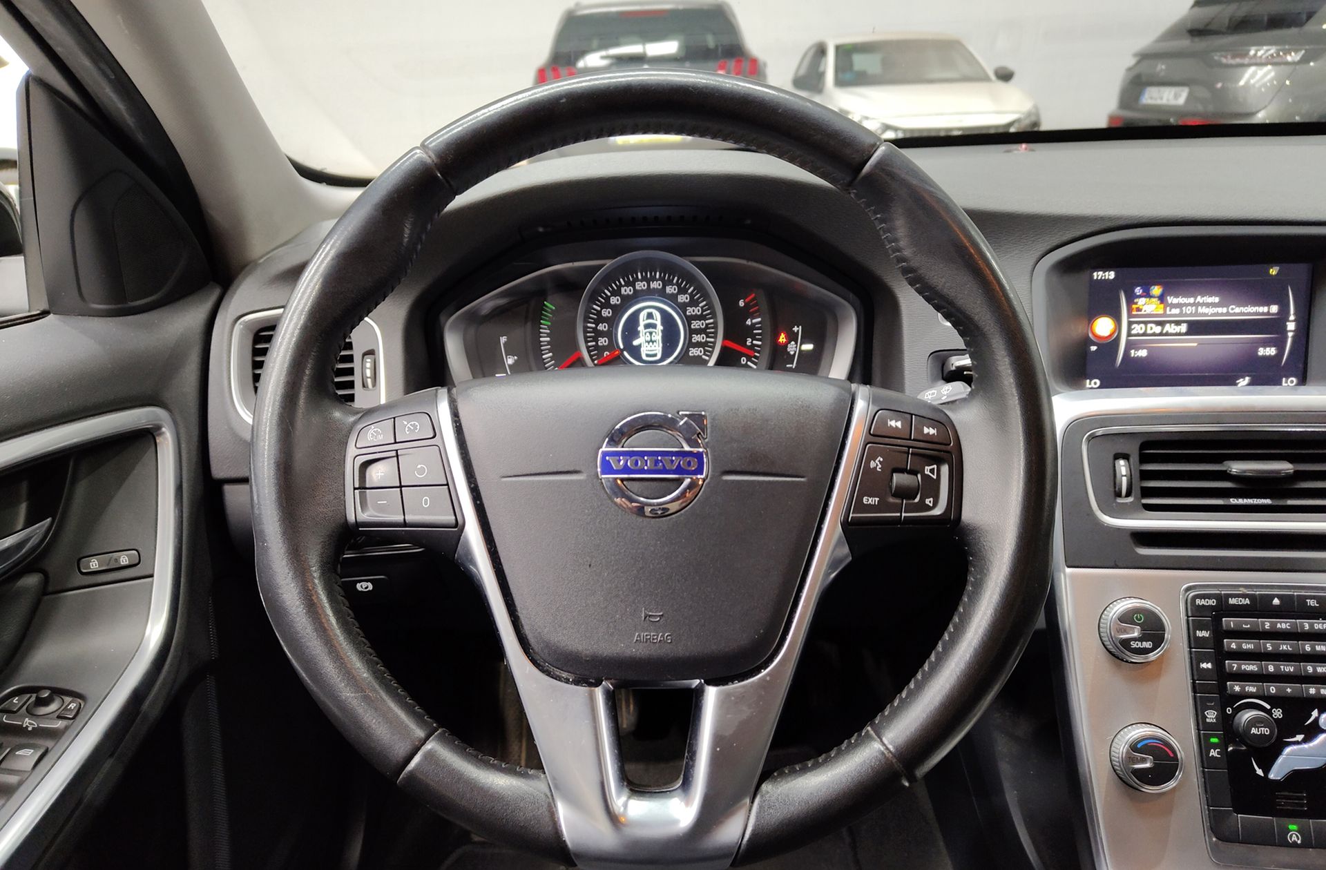 Volvo V60 D3 Momentum - foto 20
