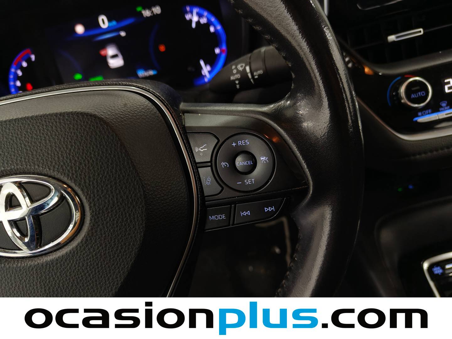 Acabados Toyota Corolla Toyota Corolla 1.8 125 Híbrido Active Tech E-CVT Sedán (122 CV)