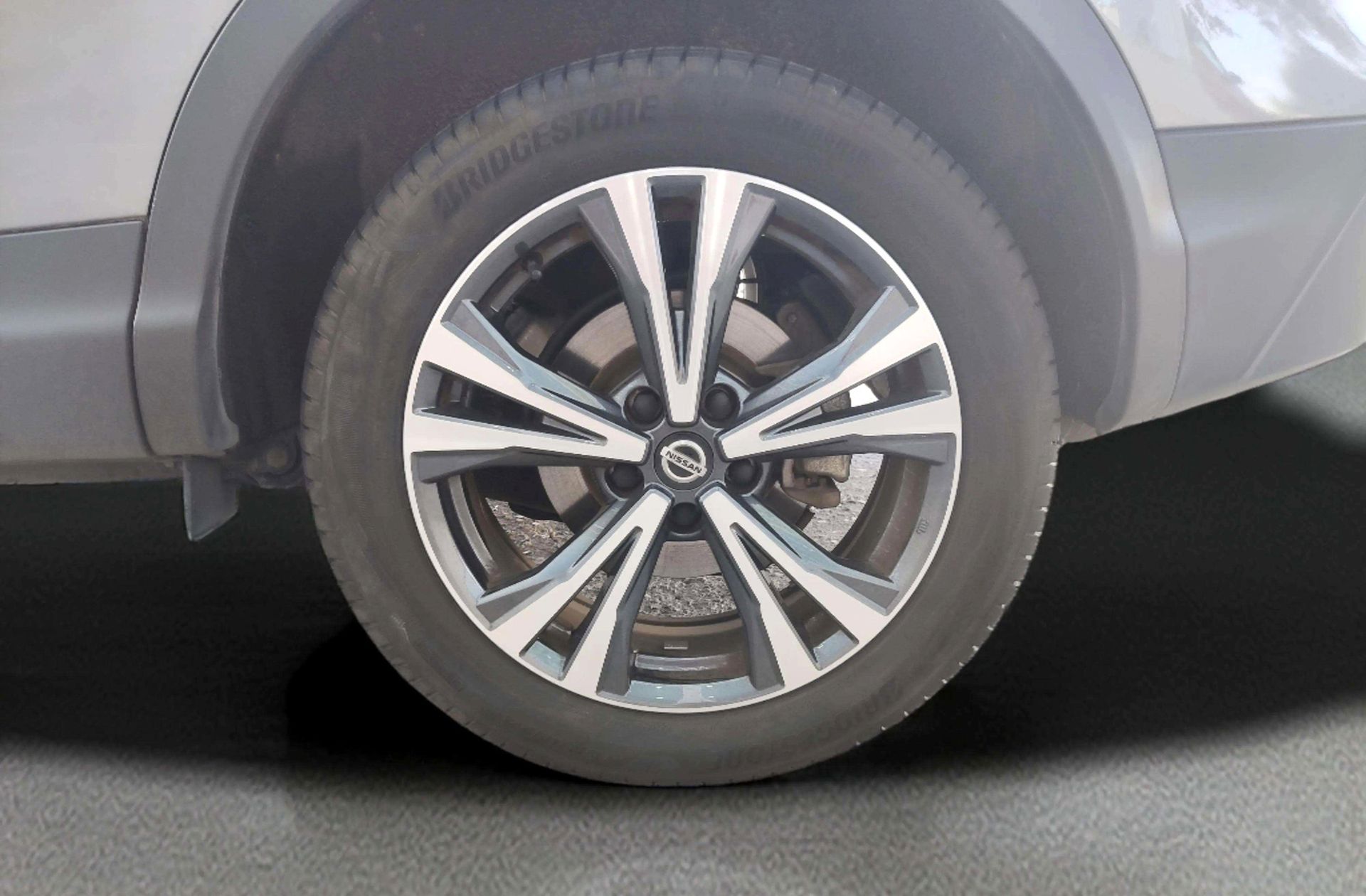 Nissan Qashqai DIG-T 140 Acenta 4x2 - foto 31