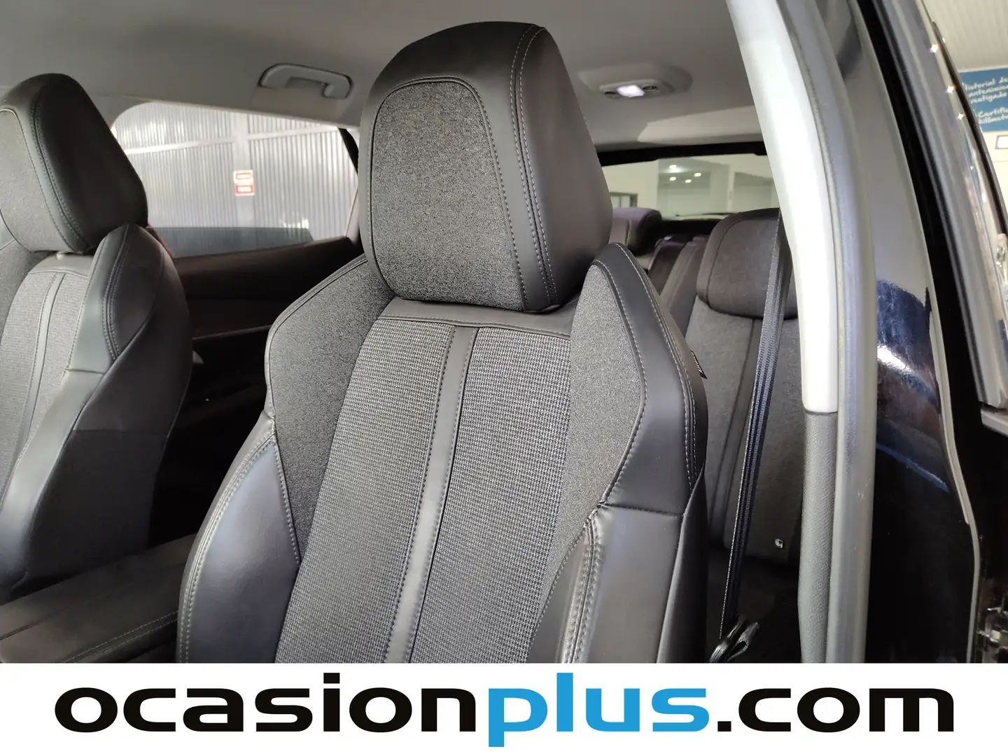 Foto Peugeot 3008 Peugeot 3008 PureTech 130 S&S Allure (130 CV)