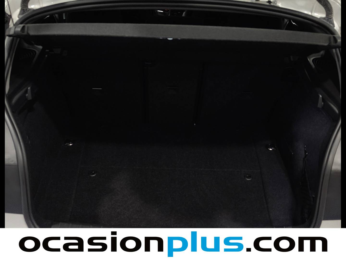 Fotos maletero BMW Serie 1 BMW Serie 1 118d (143 CV)