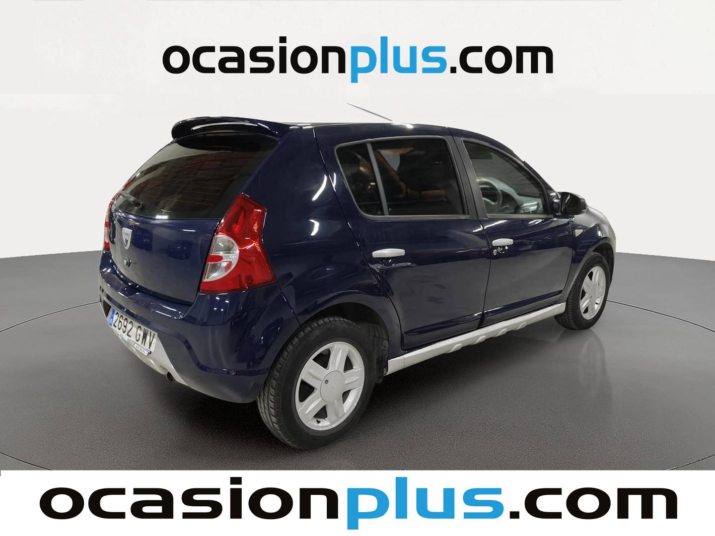 Foto trasera Dacia Sandero Dacia Sandero 1.2 16v Base (75 CV) derecha