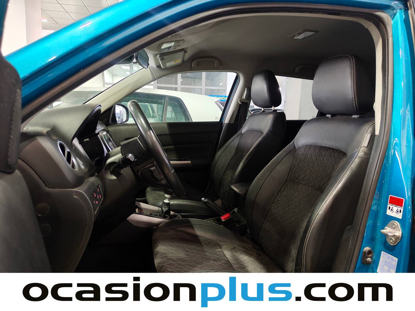 Foto asientos delanteros Suzuki Vitara Suzuki Vitara 1.4 Turbo Mild Hybrid GLX (129 CV)
