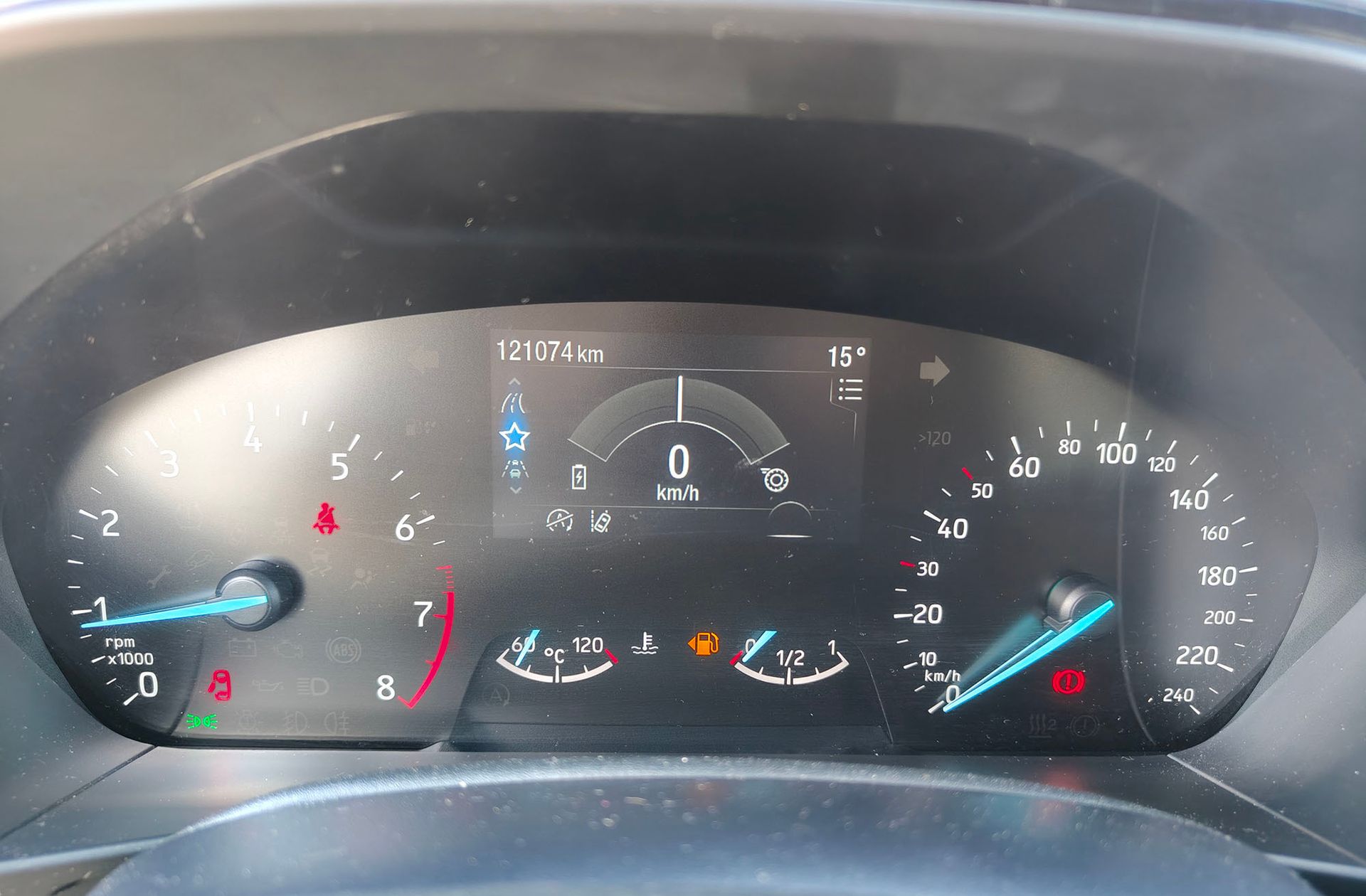 Ford Focus SportBreak 1.0 EcoBoost MHEV ST-Line - foto 32