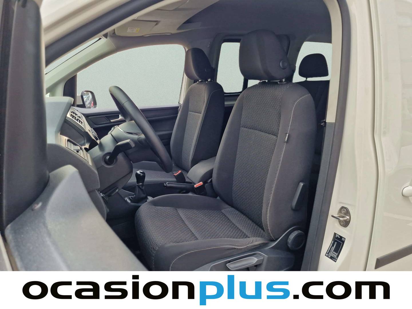 Foto asientos delanteros Volkswagen Caddy Volkswagen Caddy Outdoor 2.0 TDI BMT (150 CV)