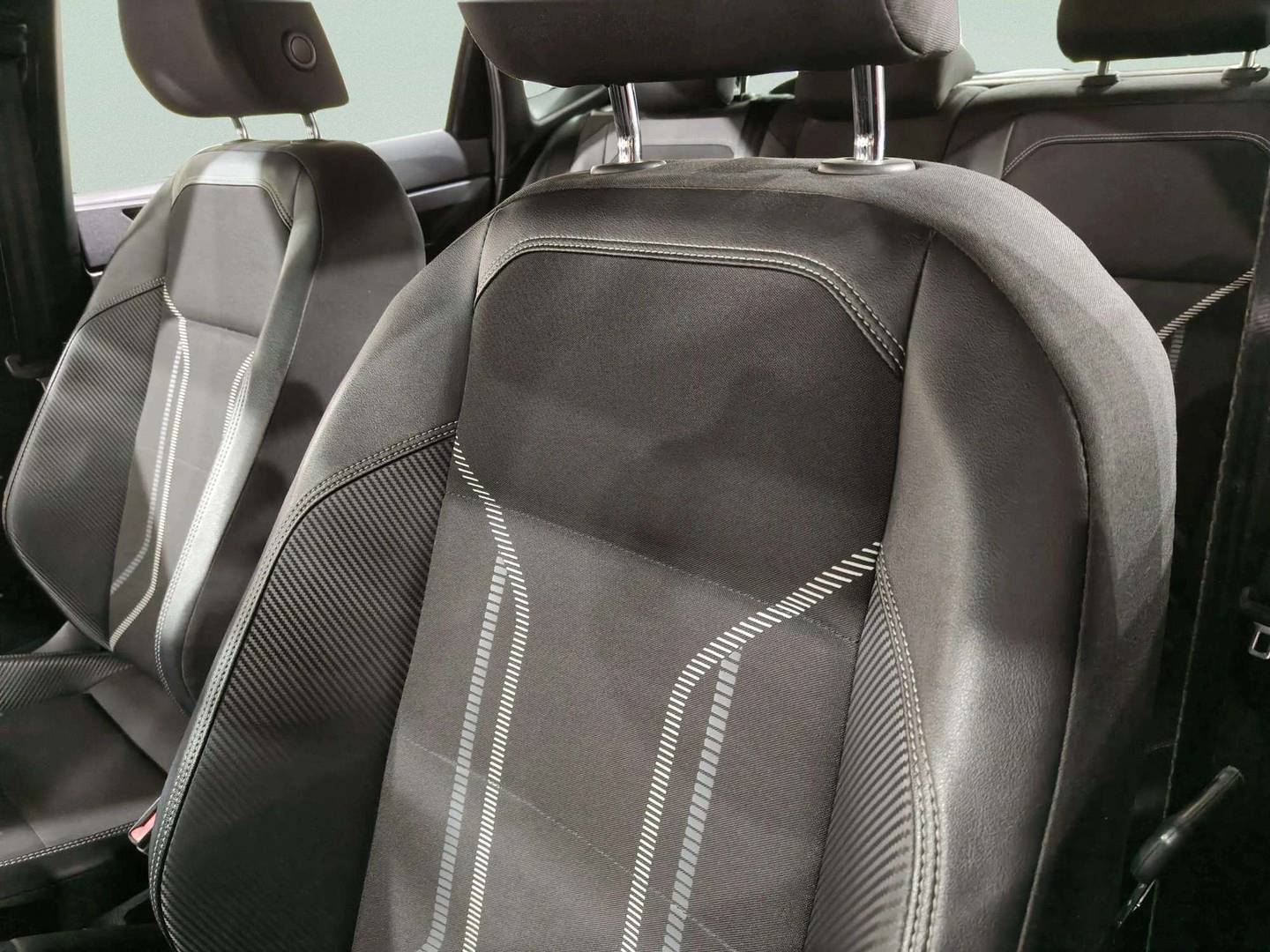 Foto Volkswagen Polo Volkswagen Polo Advance 1.0 TSI (95 CV)