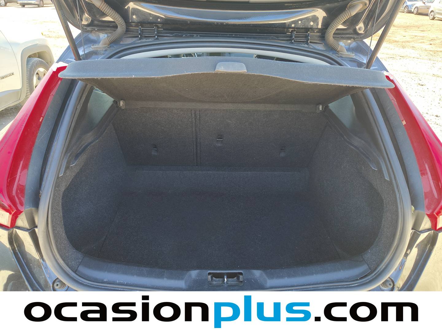 Foto Volvo V40 Volvo V40 D3 Momentum (150 CV)