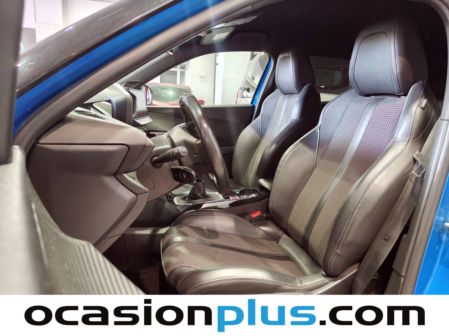 Foto asientos delanteros Peugeot 2008 Peugeot 2008 PureTech 130 S&S GT (130 CV)