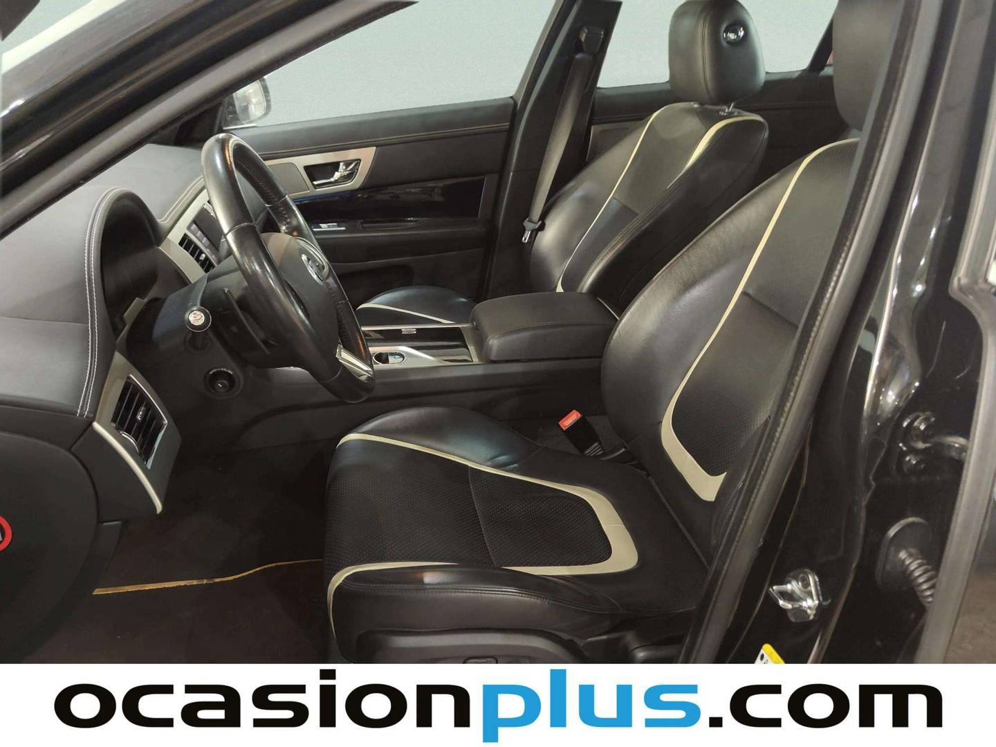 Foto asientos traseros Jaguar XF Jaguar XF 3.0 V6 S/C Portfolio Auto (340 CV)