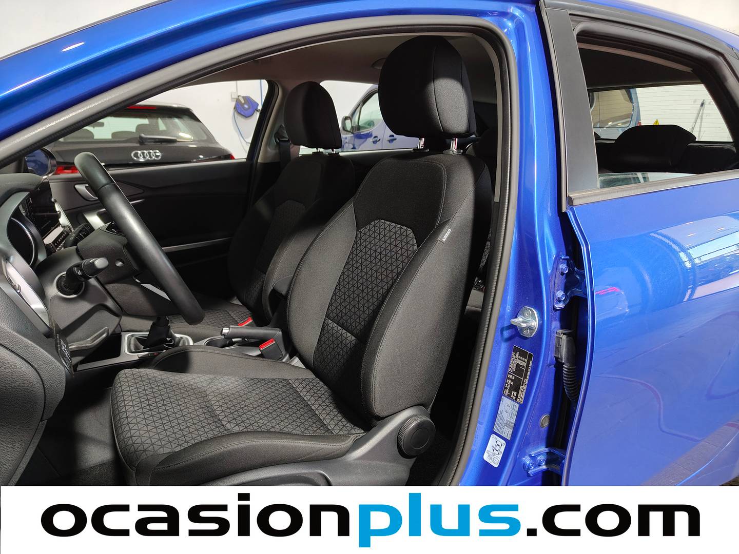 Foto asientos delanteros KIA Ceed KIA Ceed 1.0 T-GDi Concept (100 CV)